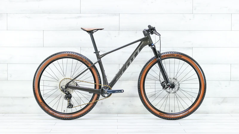 Scott Scale 925 Mountain Bike – 2023, Medium