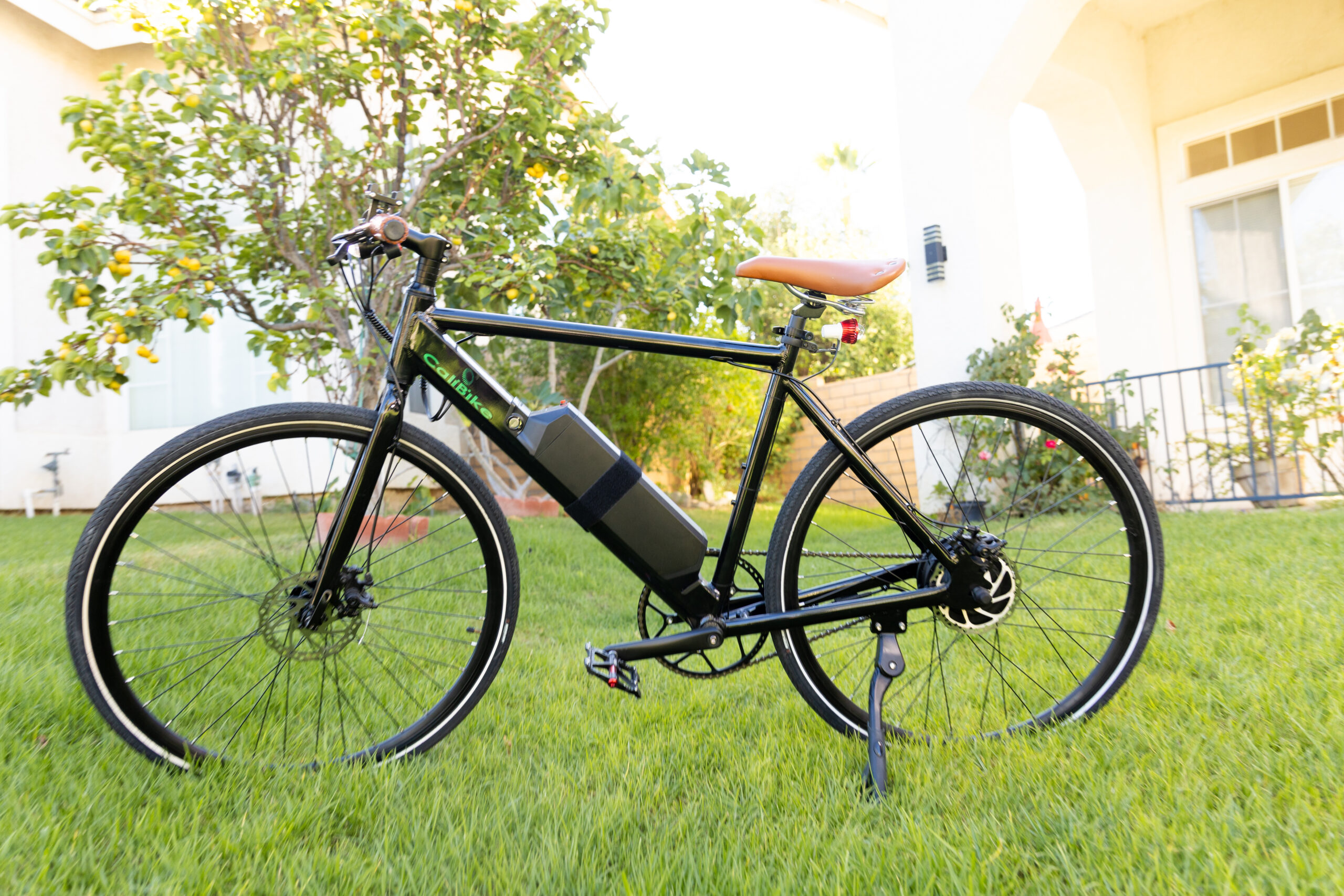 Calibike 33C3 E-Bike – High-Performance Electric Bike | 33 MPH Speed, 33 LB Weight, Up to 100 Mile Range - Image 4